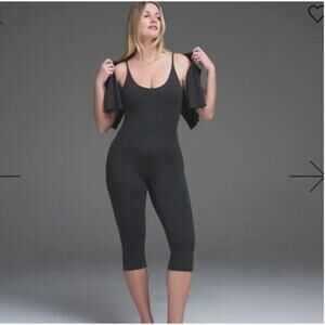 Skims Jumpsuit Womens Large Smooth Lounge Catsuit Graphite Skimpy Strap Casual